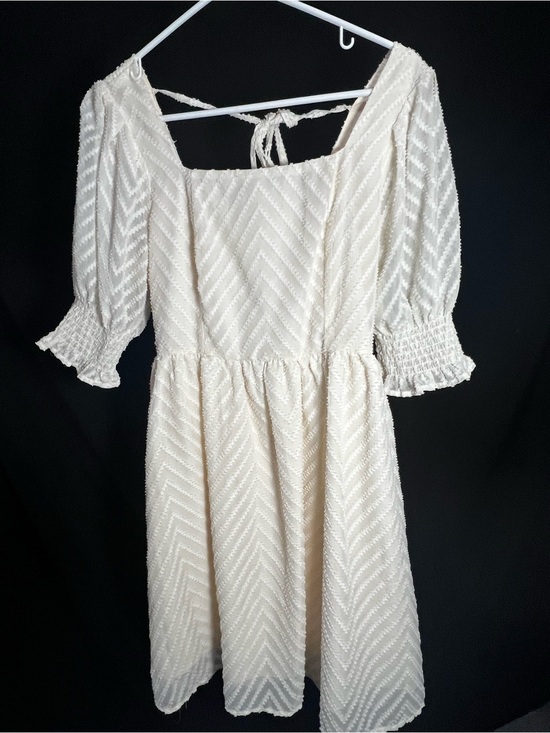 Dresses & Skirts - Cream Ladies Medium Summer Textured Puff-Sleeve Midi Dress